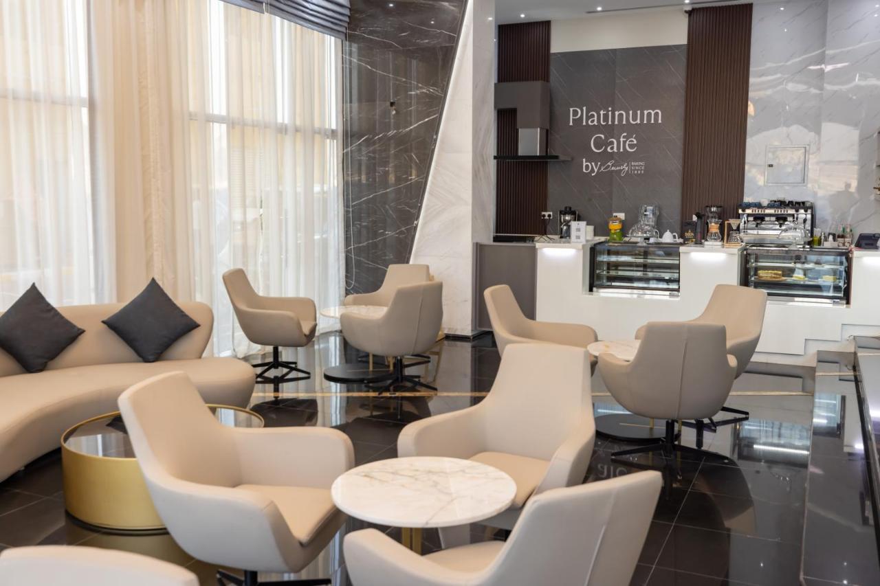 Platinum Coast Hotel Apartments Fujairah Exterior photo Platinum Cafe